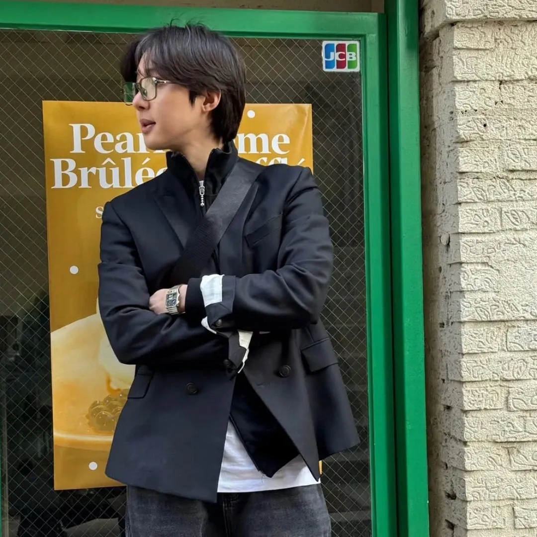 Behind-the-scenes cut of Hui (PENTAGON)