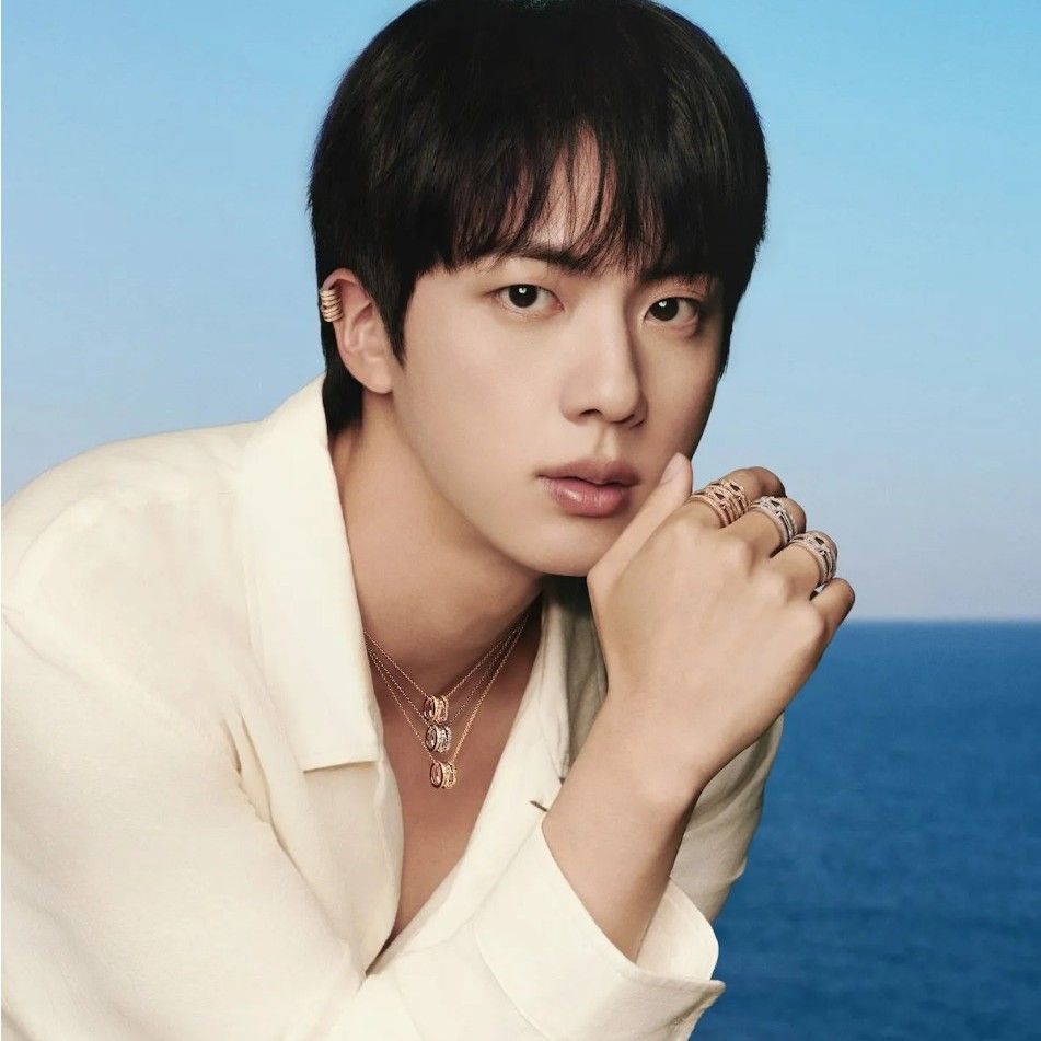 ジン (BTS)の最新写真