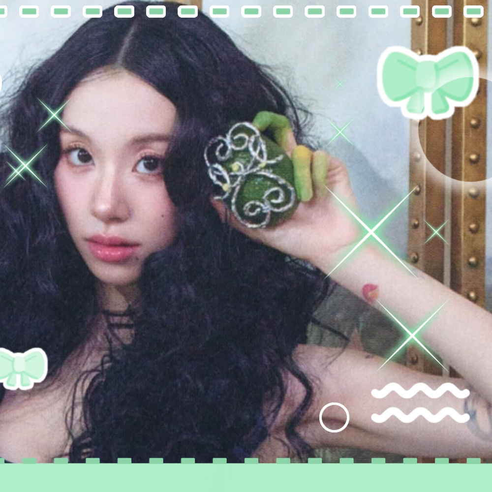 Foto aktivitas terbaru Chaeyoung (TWICE)