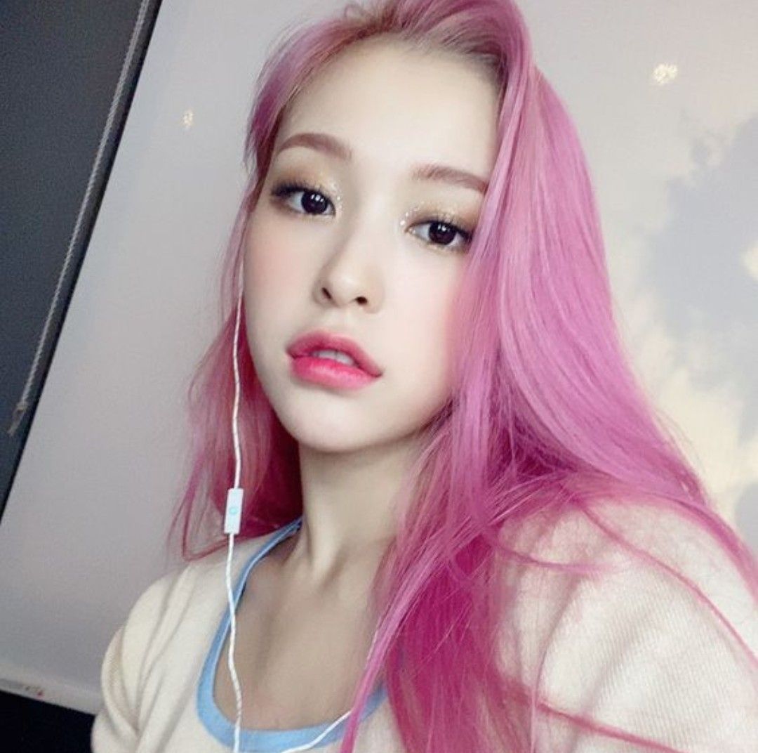 Latest photo of Gahyun (DREAMCATCHER)