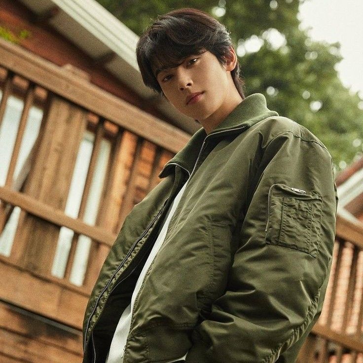 Recent activity shot of Eunwoo (ASTRO)