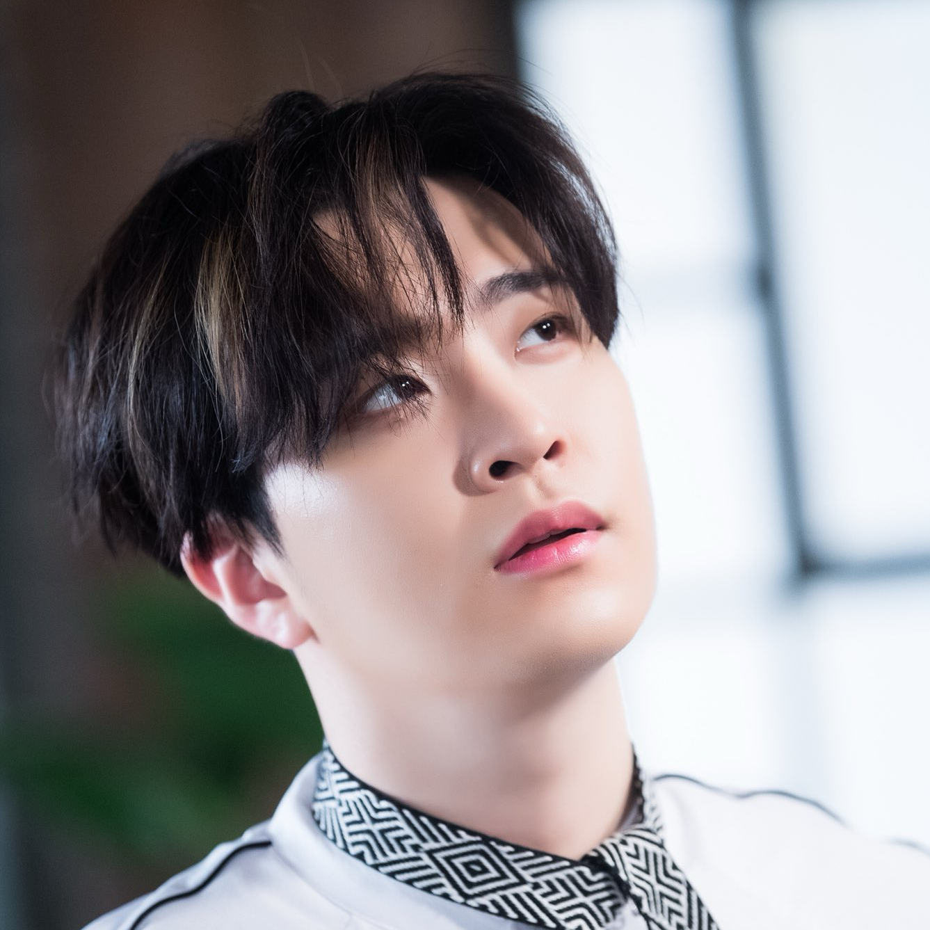 Behind-the-scenes cut of Youngjae (GOT7)