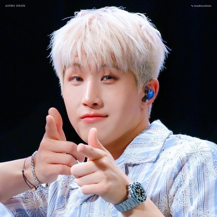 Behind-the-scenes cut of Jinjin (ASTRO)