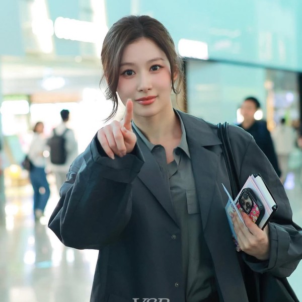 Shining profile picture of Sana (TWICE) on today's Choeaedol