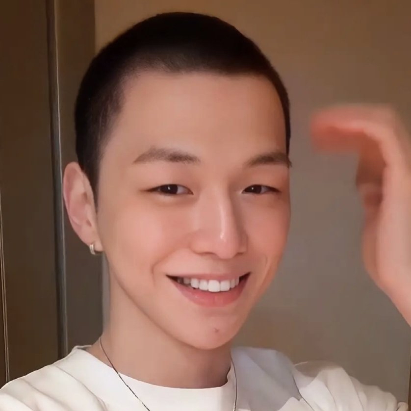 Behind-the-scenes cut of Kang Daniel