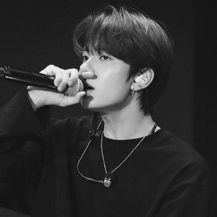 Foto terbaru Heeseung (ENHYPEN)