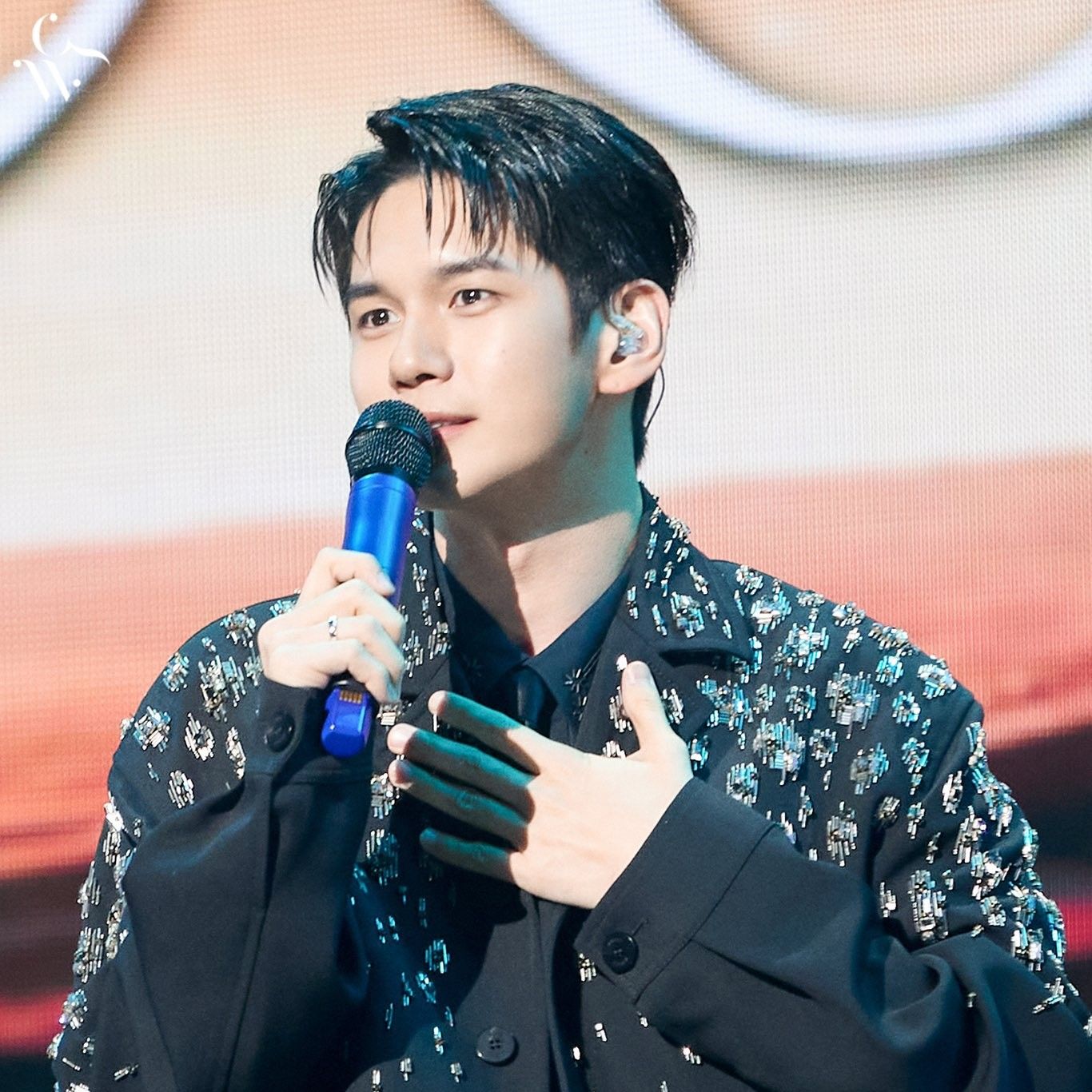 Recent activity shot of Ong Seongwu