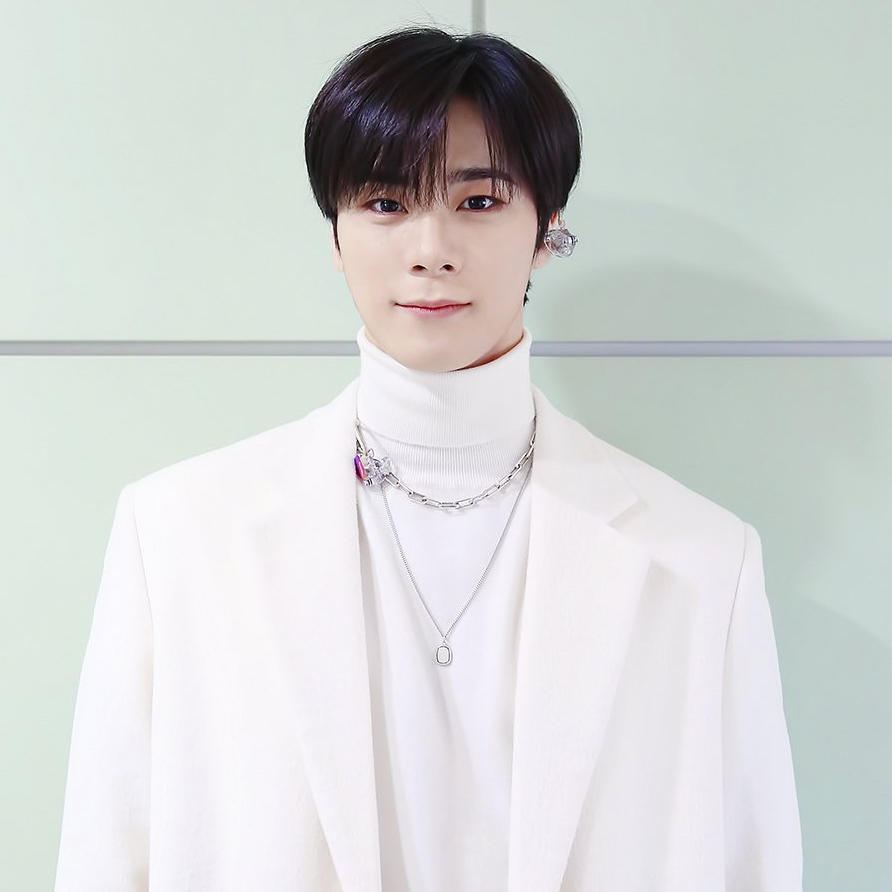 Behind-the-scenes cut of Moonbin (ASTRO)