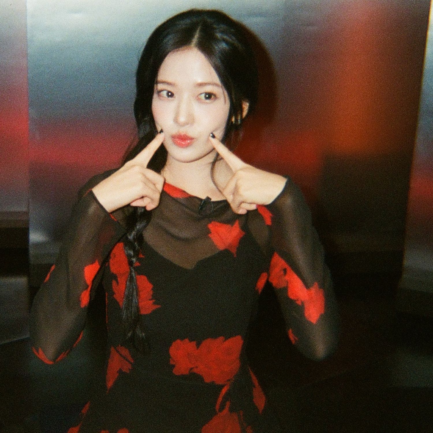 안유진 (IVE)의 비하인드 컷