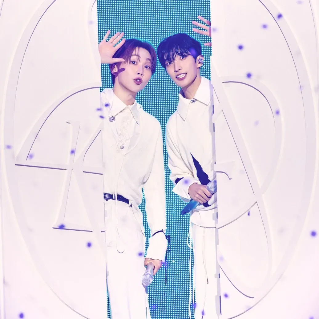 DK (SEVENTEEN)的最新活動照片