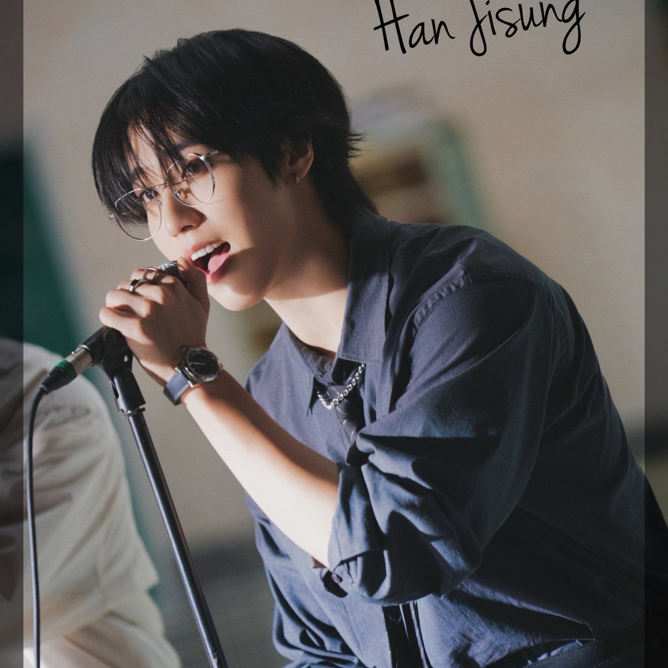 Latest photo of HAN (Stray Kids)