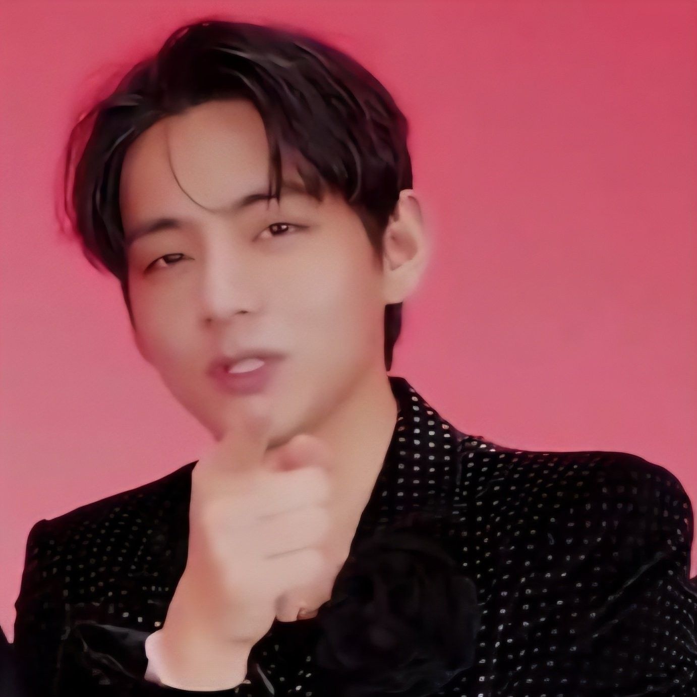 V (防弹少年团)的最新照片