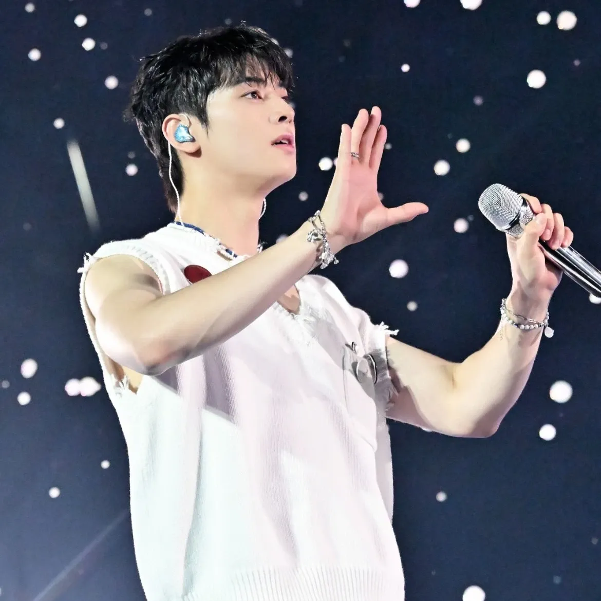 Behind-the-scenes cut of Eunwoo (ASTRO)