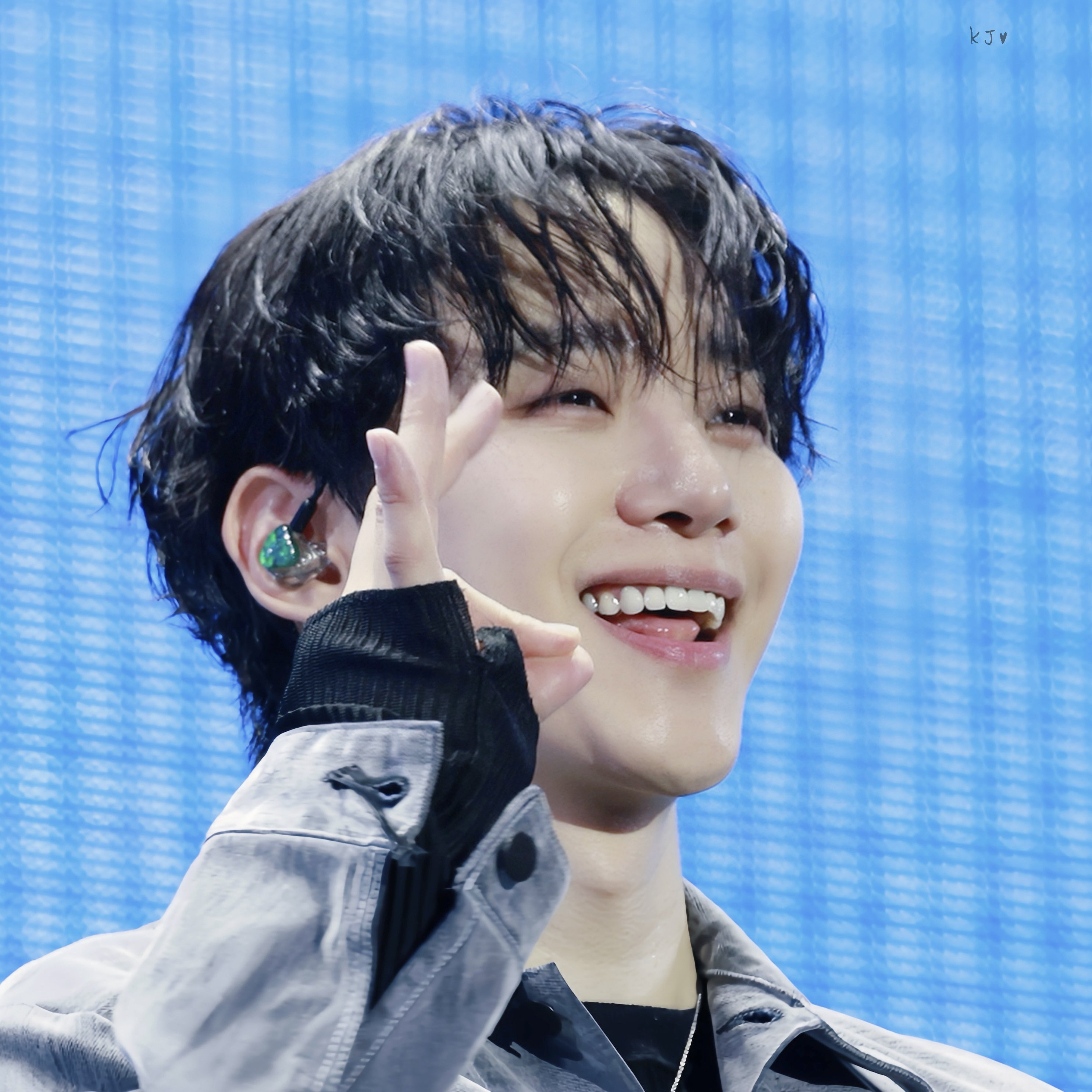 Behind-the-scenes cut of Junho (2PM)