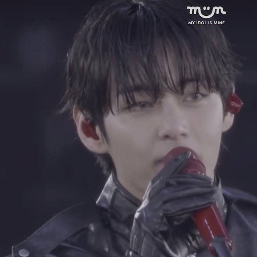 Latest photo of V (BTS)