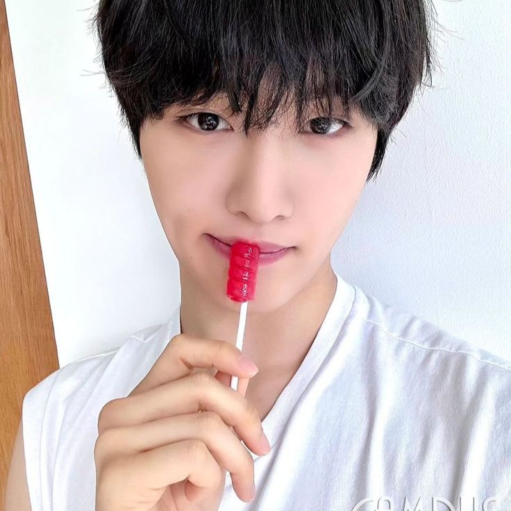 Latest photo of Hyunsuk (CIX)