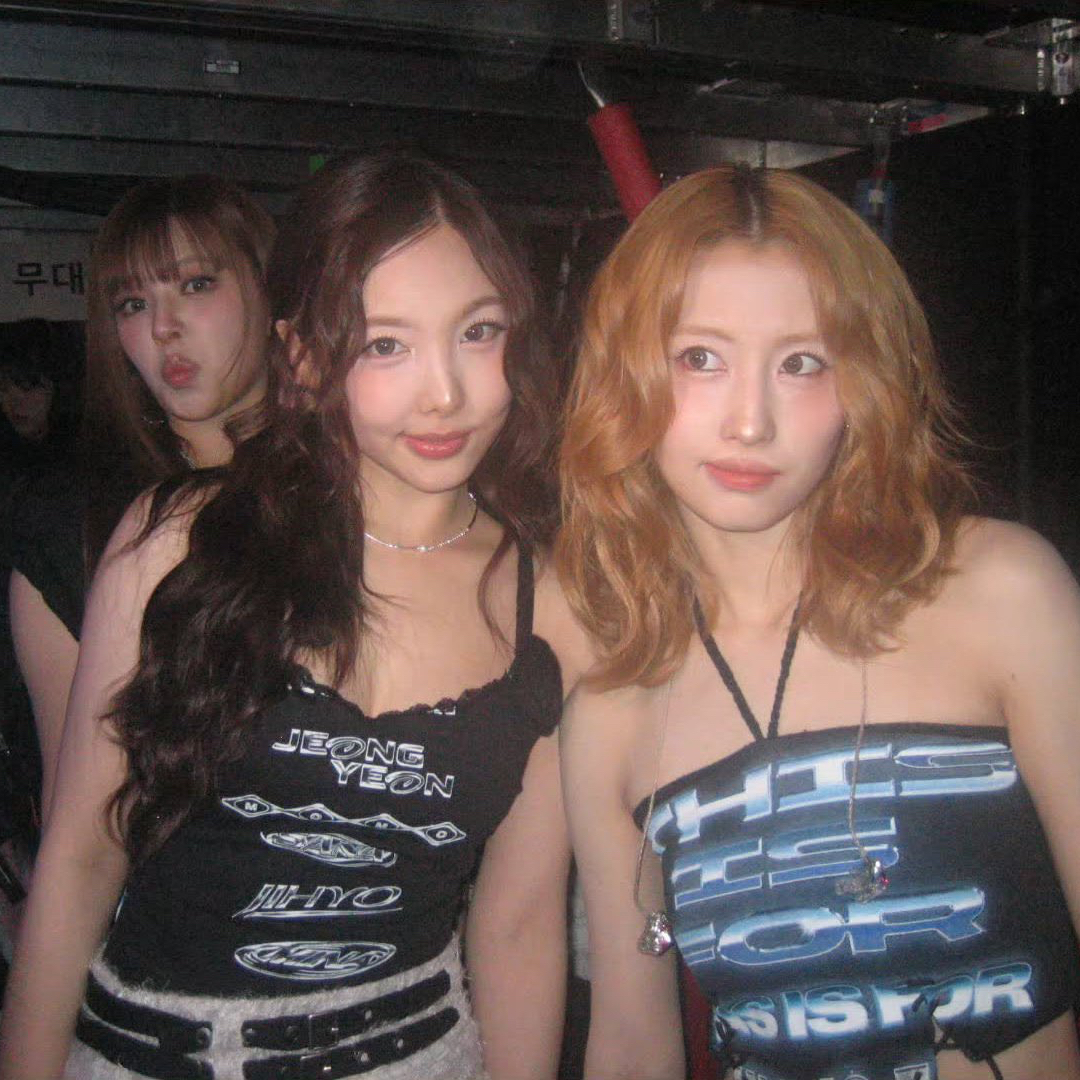 Recent activity shot of Momo (TWICE)