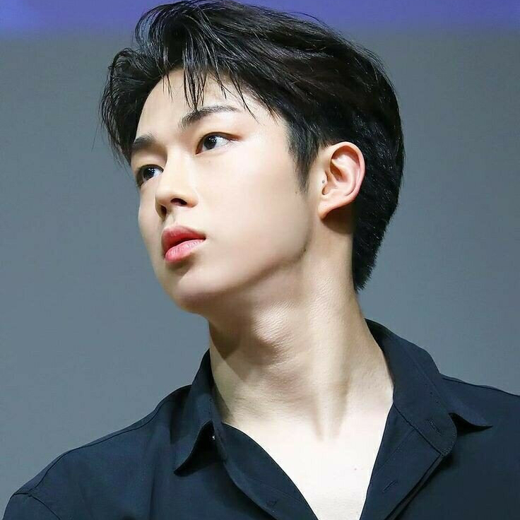 Behind-the-scenes cut of SF9