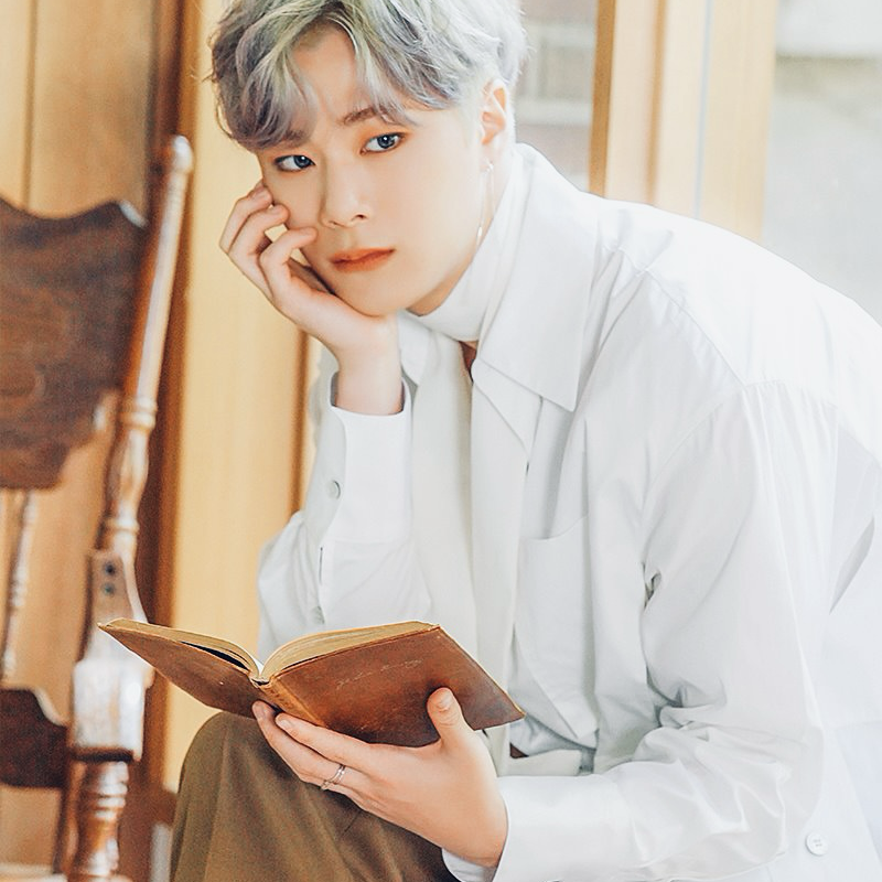 Behind-the-scenes cut of Moonbin (ASTRO)