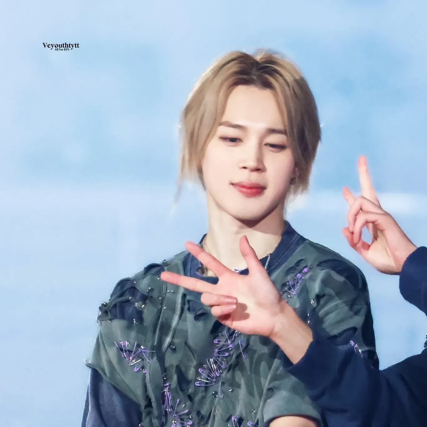 Foto aktivitas terbaru Jimin (BTS)