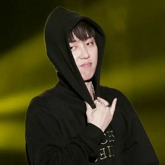 Behind-the-scenes cut of Eun Jiwon (SECHSKIES)