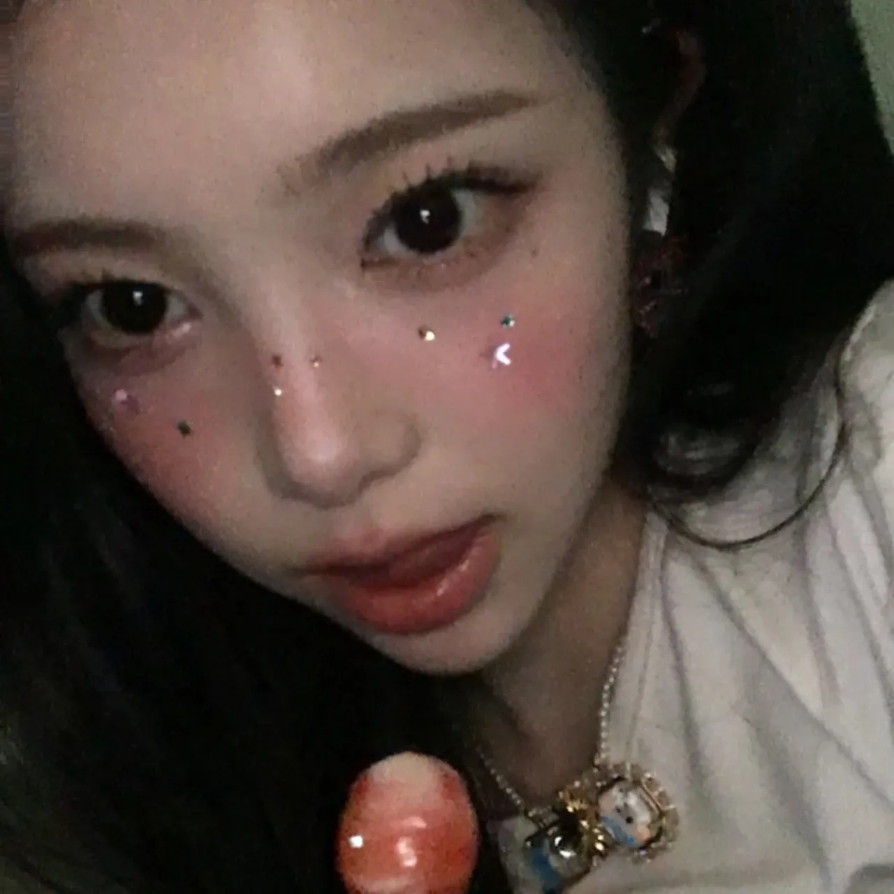 A moment captured by Ian (Hearts2Hearts)'s fan