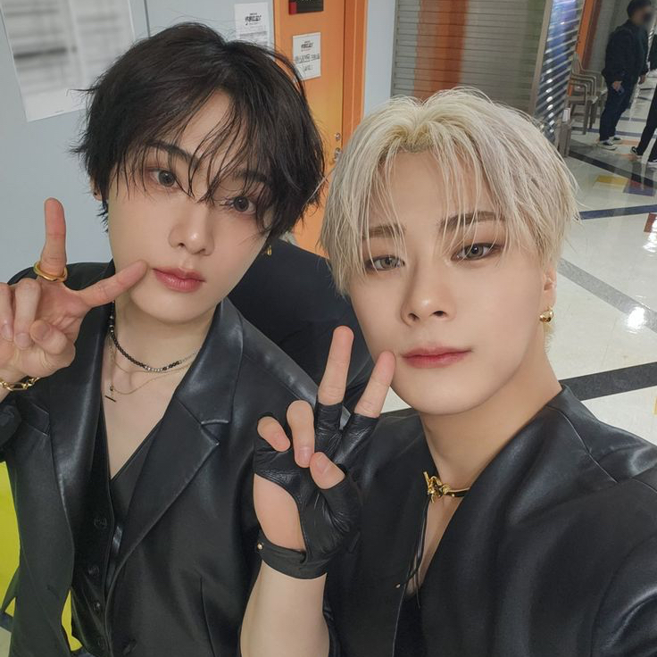 아스트로 최근 활동샷