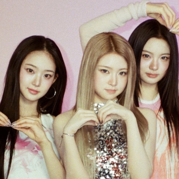 Latest photo of KiiiKiii