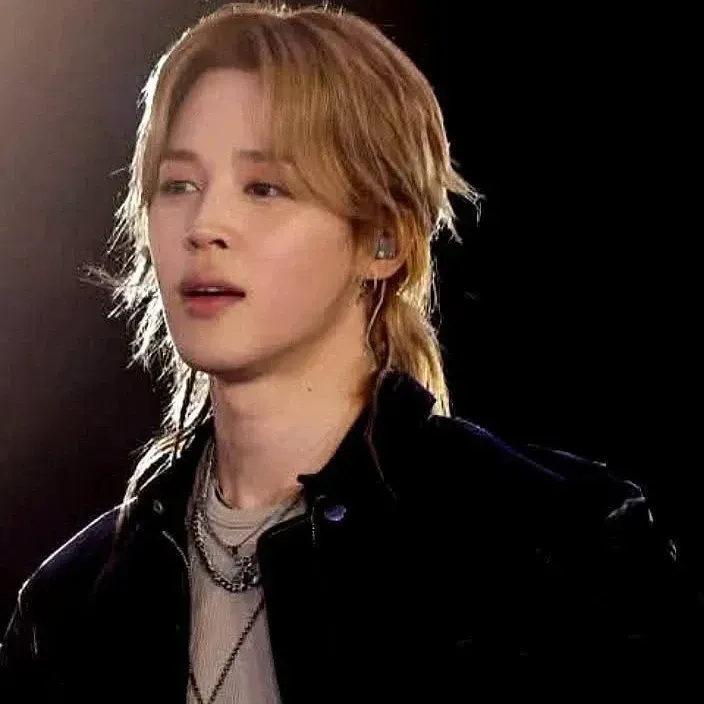 Latest photo of Jimin (BTS)