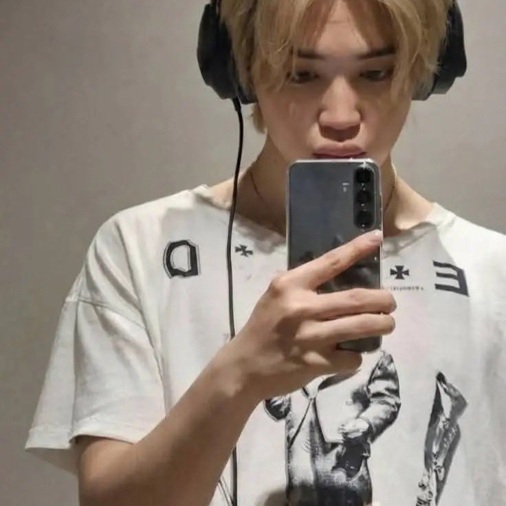 Momen yang diabadikan oleh penggemar Jimin (BTS)