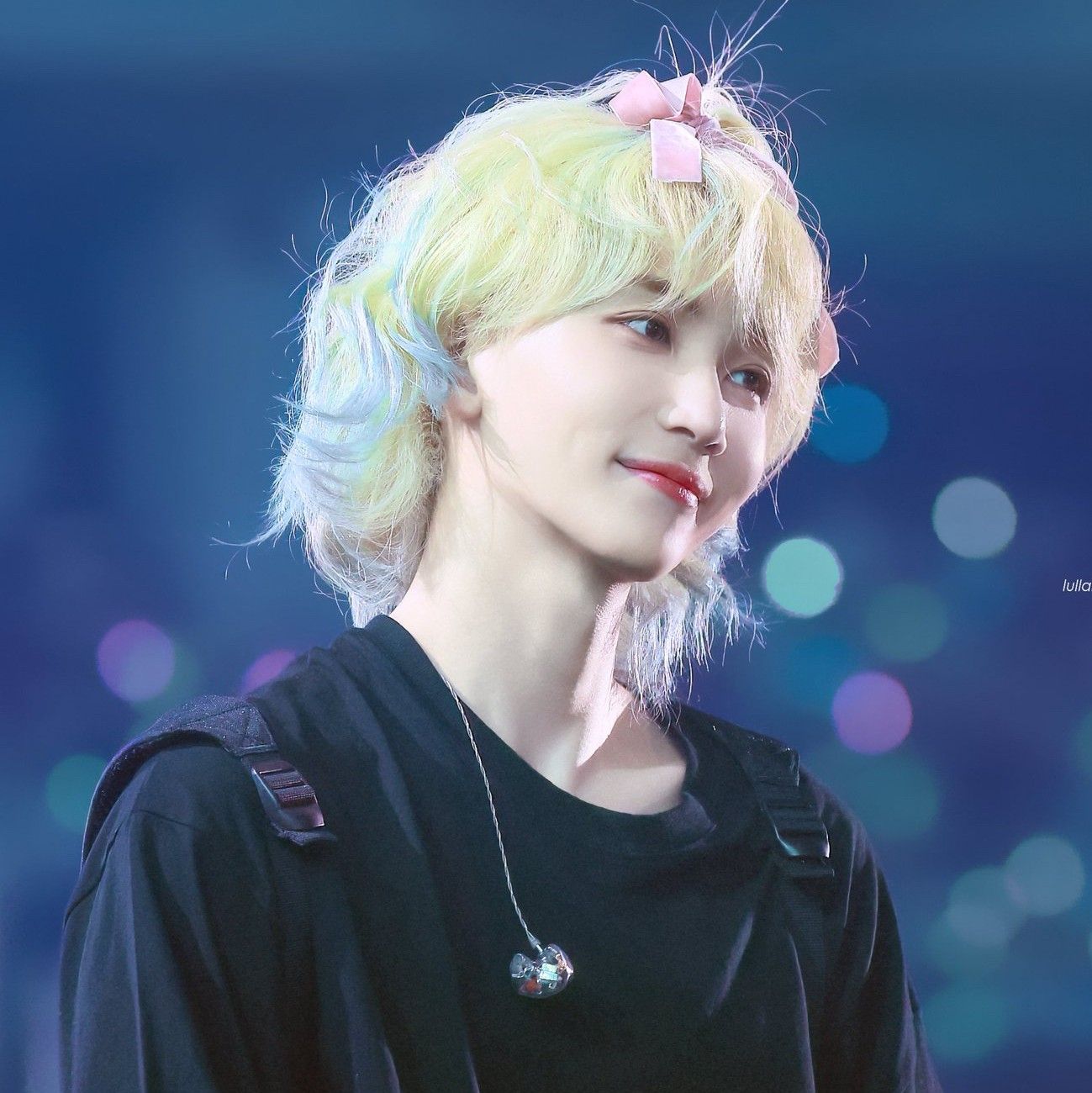 Recent activity shot of Jeonghan (SEVENTEEN)