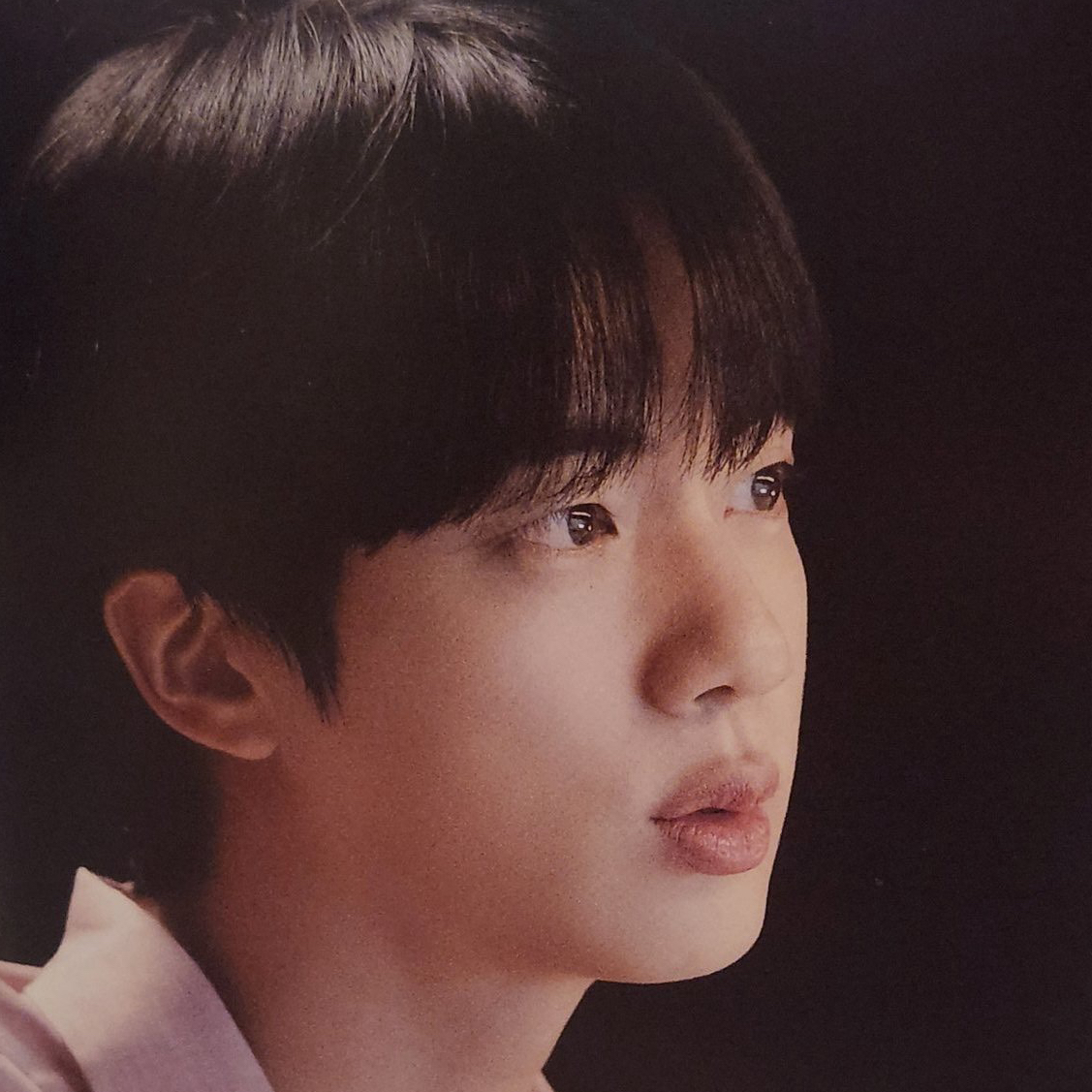 Potret di balik layar Jin (BTS)