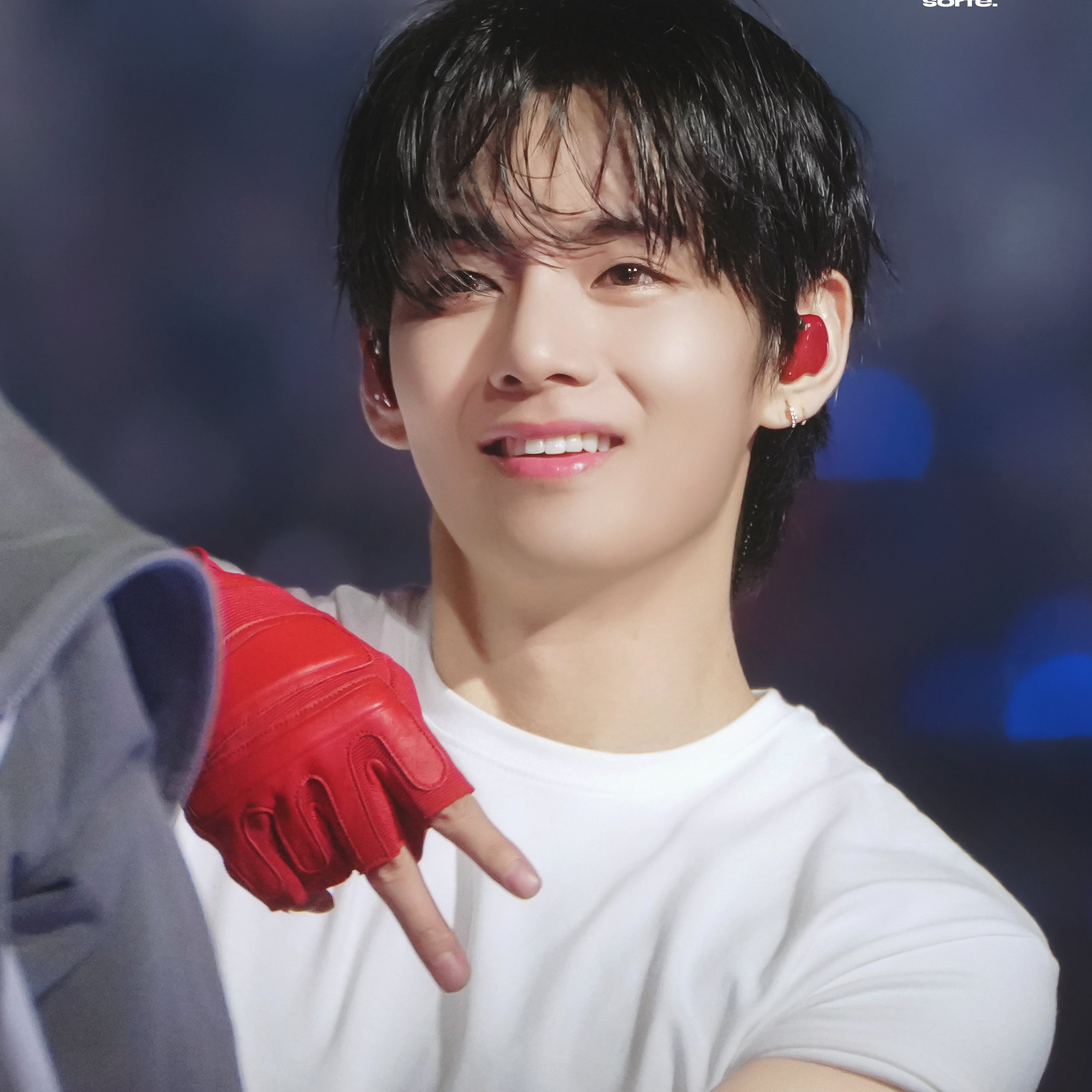 V (BTS)の最近の活動写真