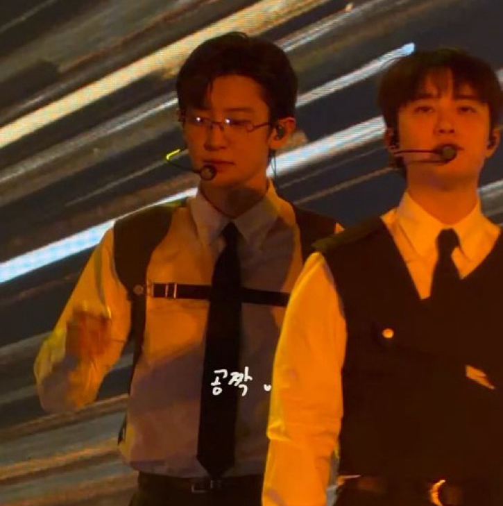 Foto aktivitas terbaru Chanyeol (EXO)