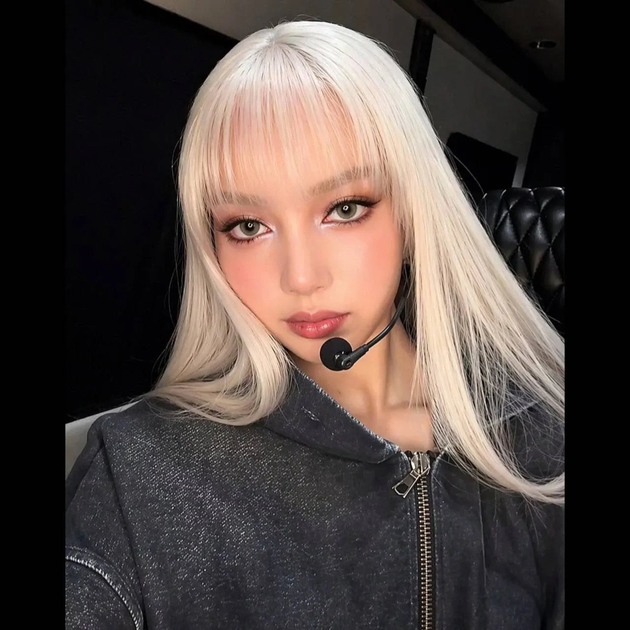 Foto aktivitas terbaru Lisa (BLACKPINK)