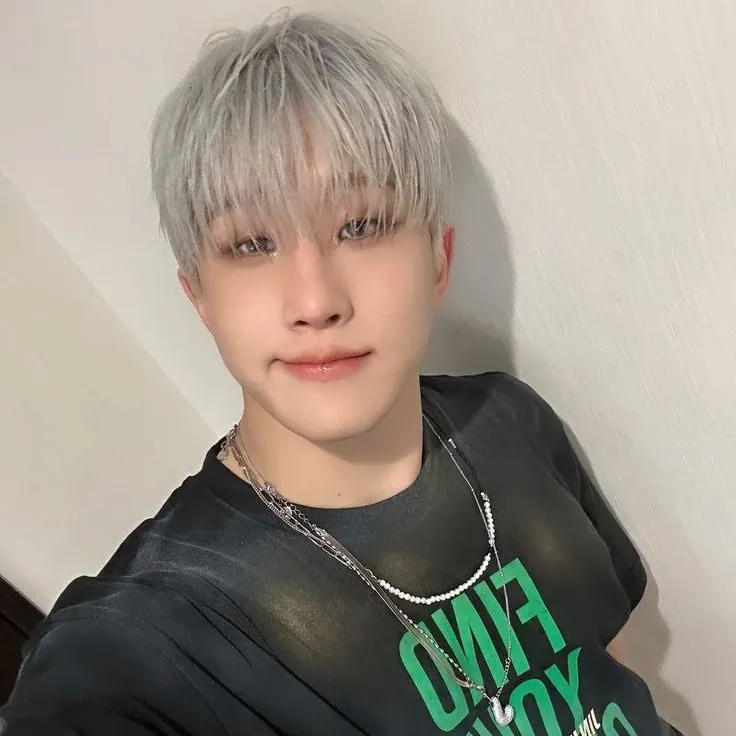 A moment captured by Jinjin (ASTRO)'s fan