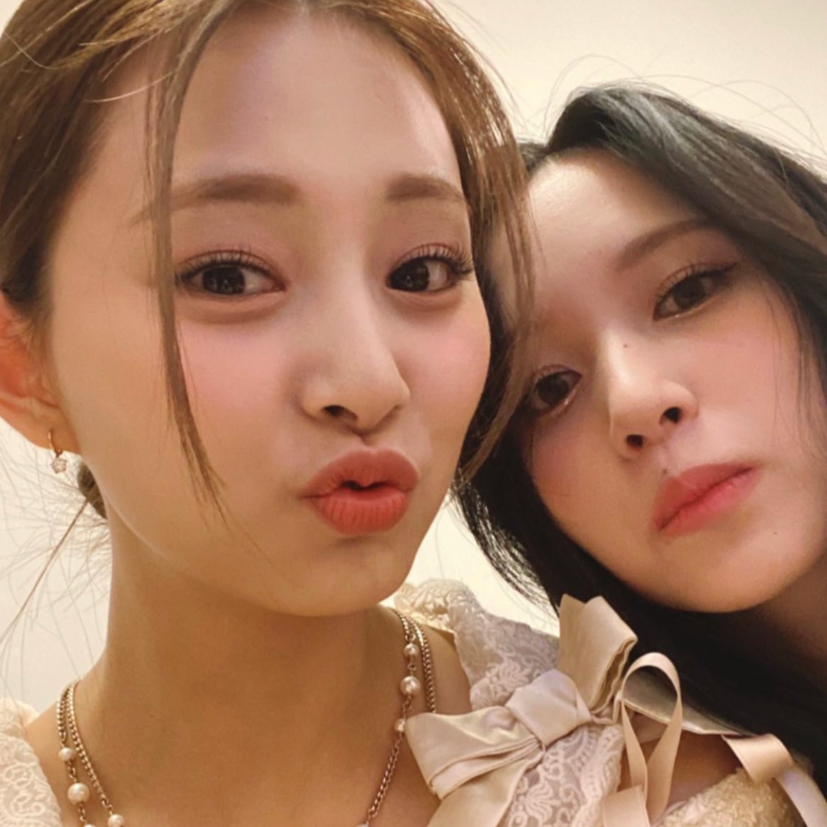Foto terbaru Mina (TWICE)