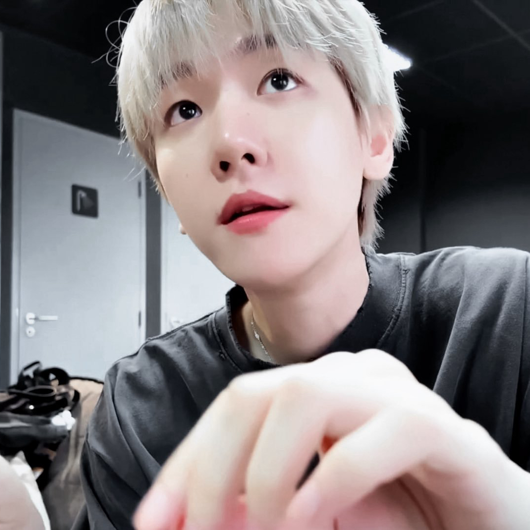 伯賢 (EXO)的最新活動照片