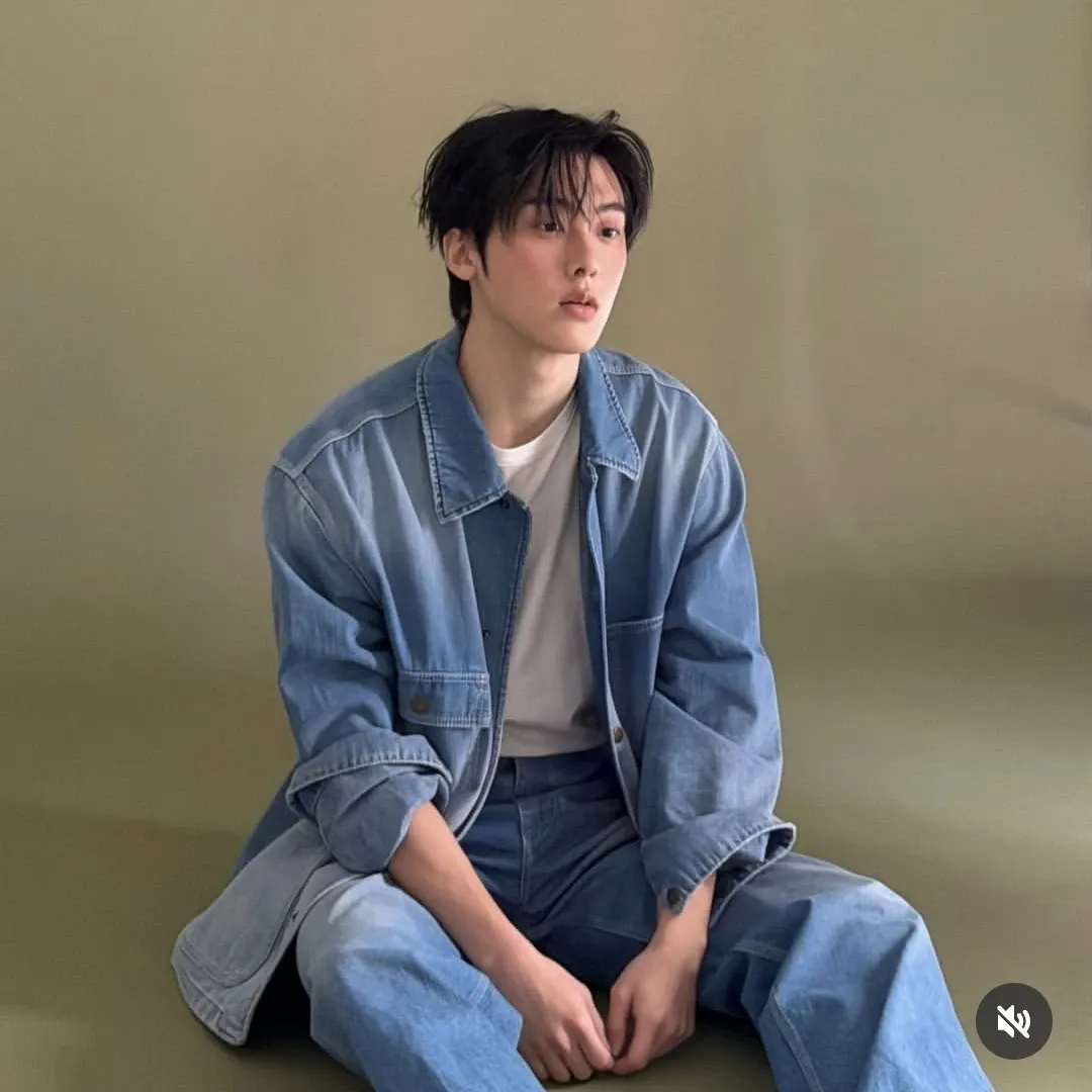 尹產賀 (ASTRO)的最新活動照片