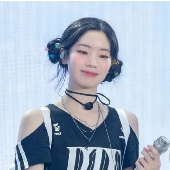 Potret di balik layar Dahyun (TWICE)