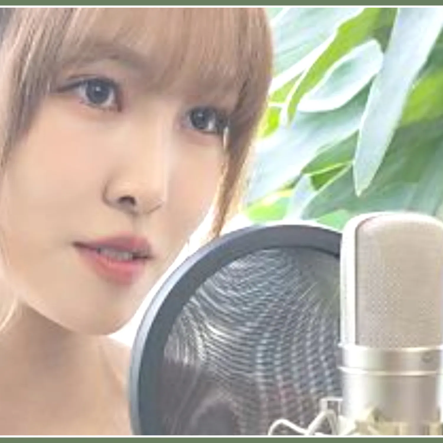 Recent activity shot of Yuju (GFRIEND)