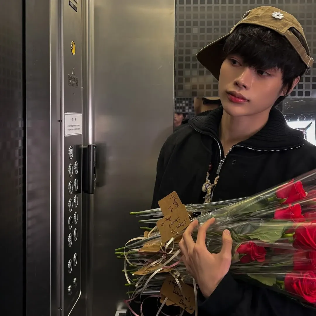 Recent activity shot of Hanbin (TEMPEST)