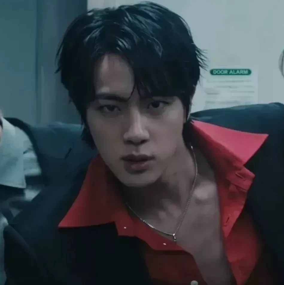 Foto aktivitas terbaru Jin (BTS)