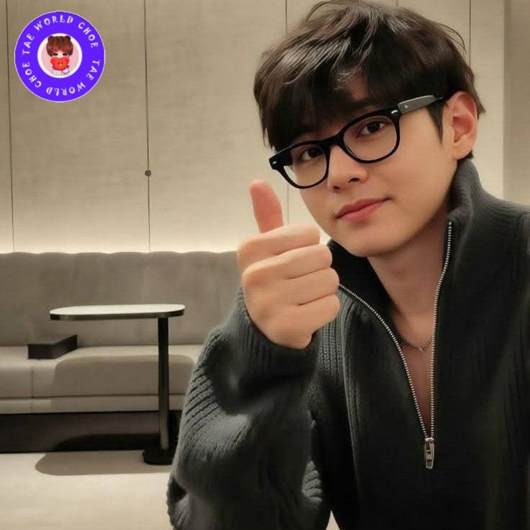 Behind-the-scenes cut of V (BTS)