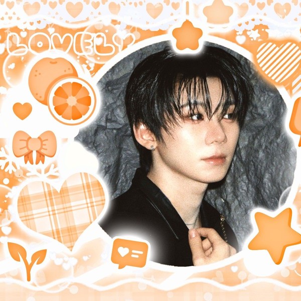 Signature photo of Park Han (AHOF) capturing their charm