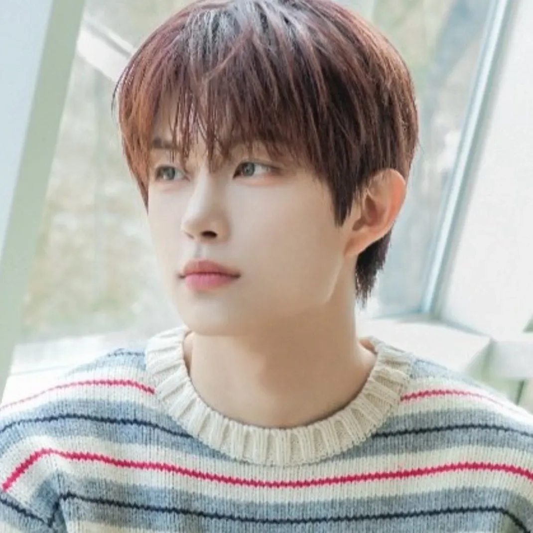 Recent activity shot of Kim Geonwoo (ALPHA DRIVE ONE)