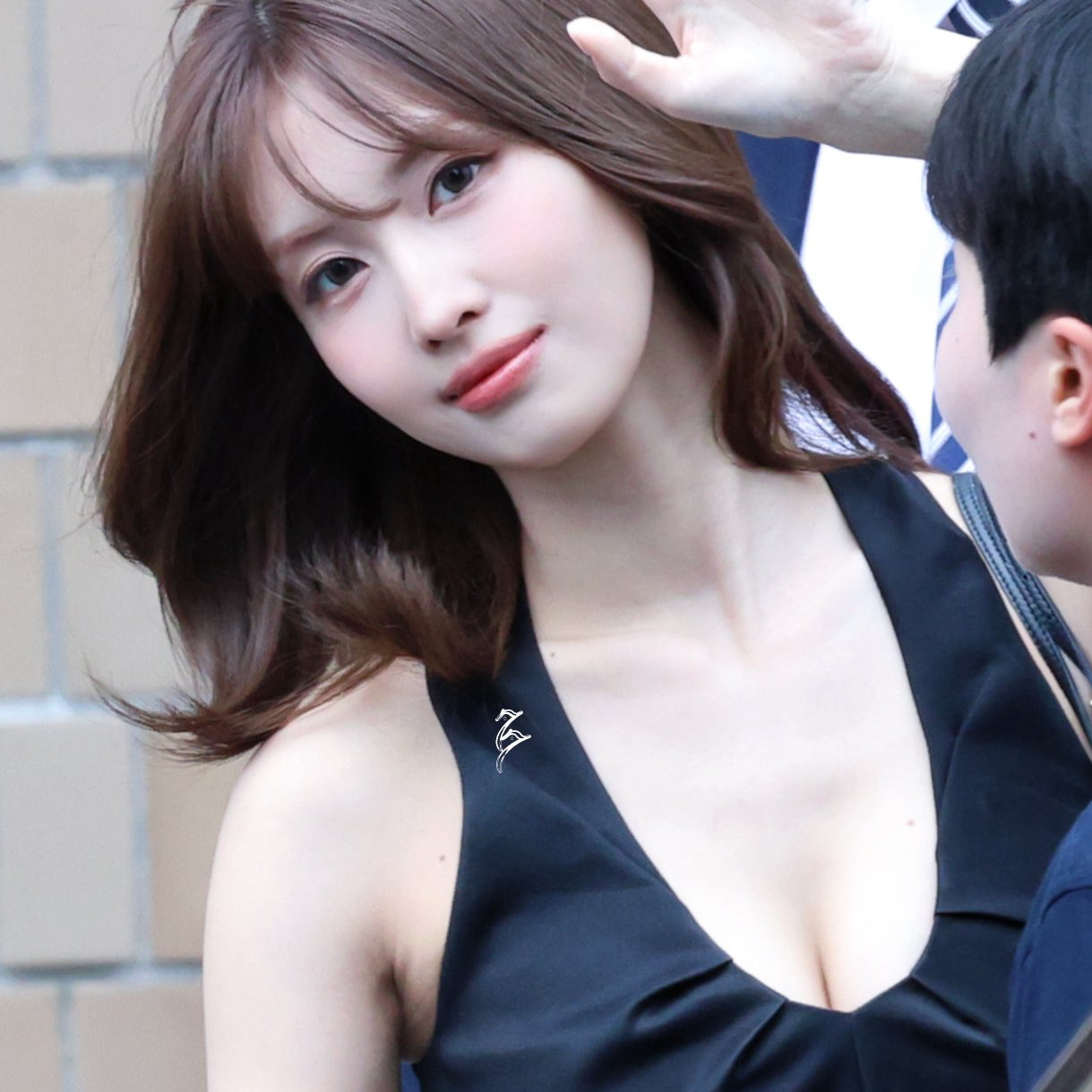 Recent activity shot of Momo (TWICE)