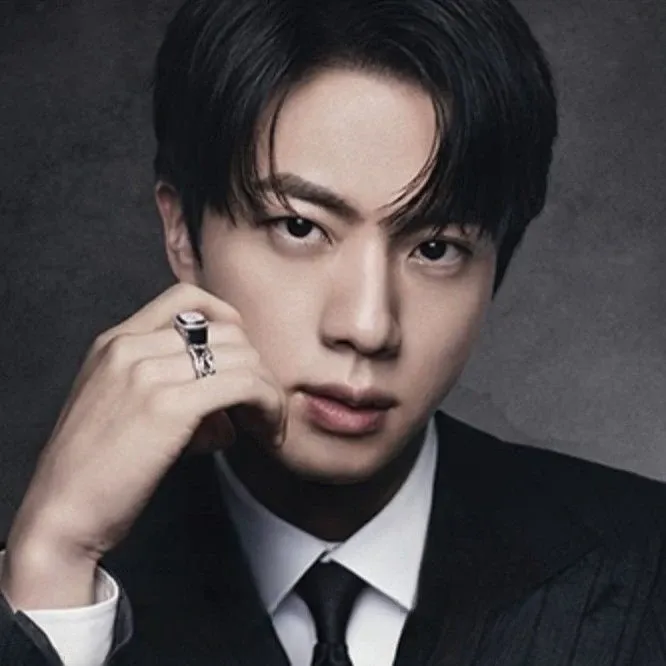 진 (방탄소년단)의 비하인드 컷