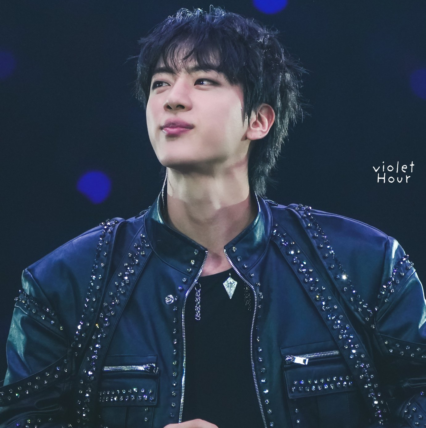 진 (방탄소년단)의 비하인드 컷