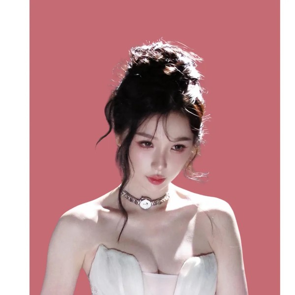 Shining profile picture of Esther Yu on today's Choeaedol